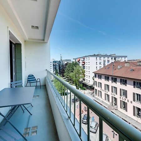 Allure - 2 Bedroom Apartment With Balcony In The Centre Of アヌシー エクステリア 写真