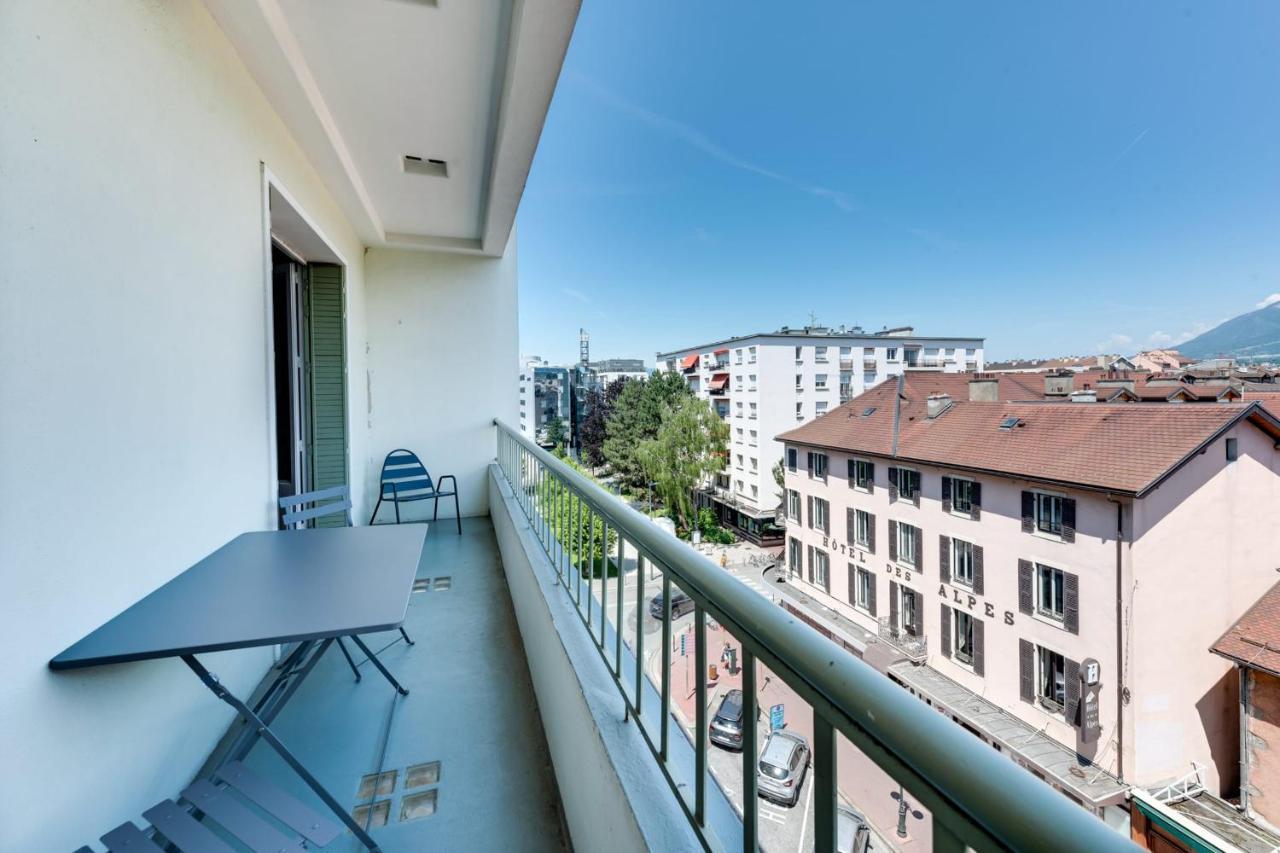 Allure - 2 Bedroom Apartment With Balcony In The Centre Of アヌシー エクステリア 写真