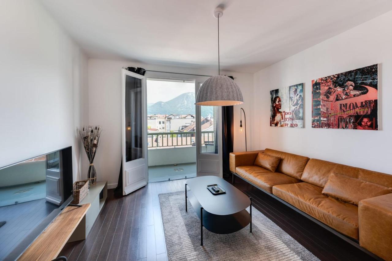 Allure - 2 Bedroom Apartment With Balcony In The Centre Of アヌシー エクステリア 写真